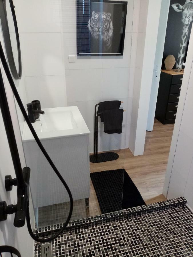 La Maison D A Cote Lacropte 외부 사진